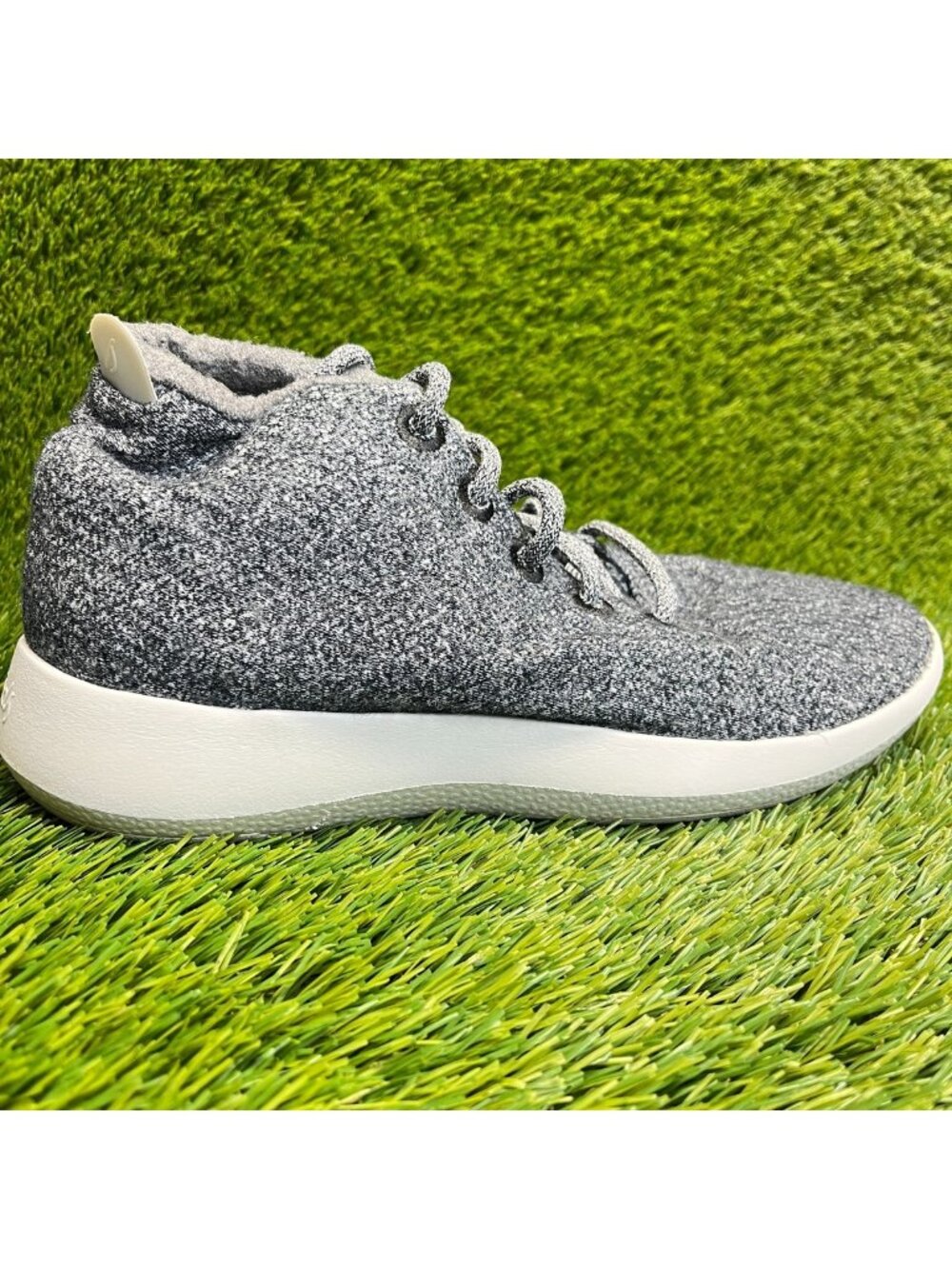 Allbirds‎ Wool Runner Up Mizzles Mens Size 10 Gray White Athletic Shoes Sneakers